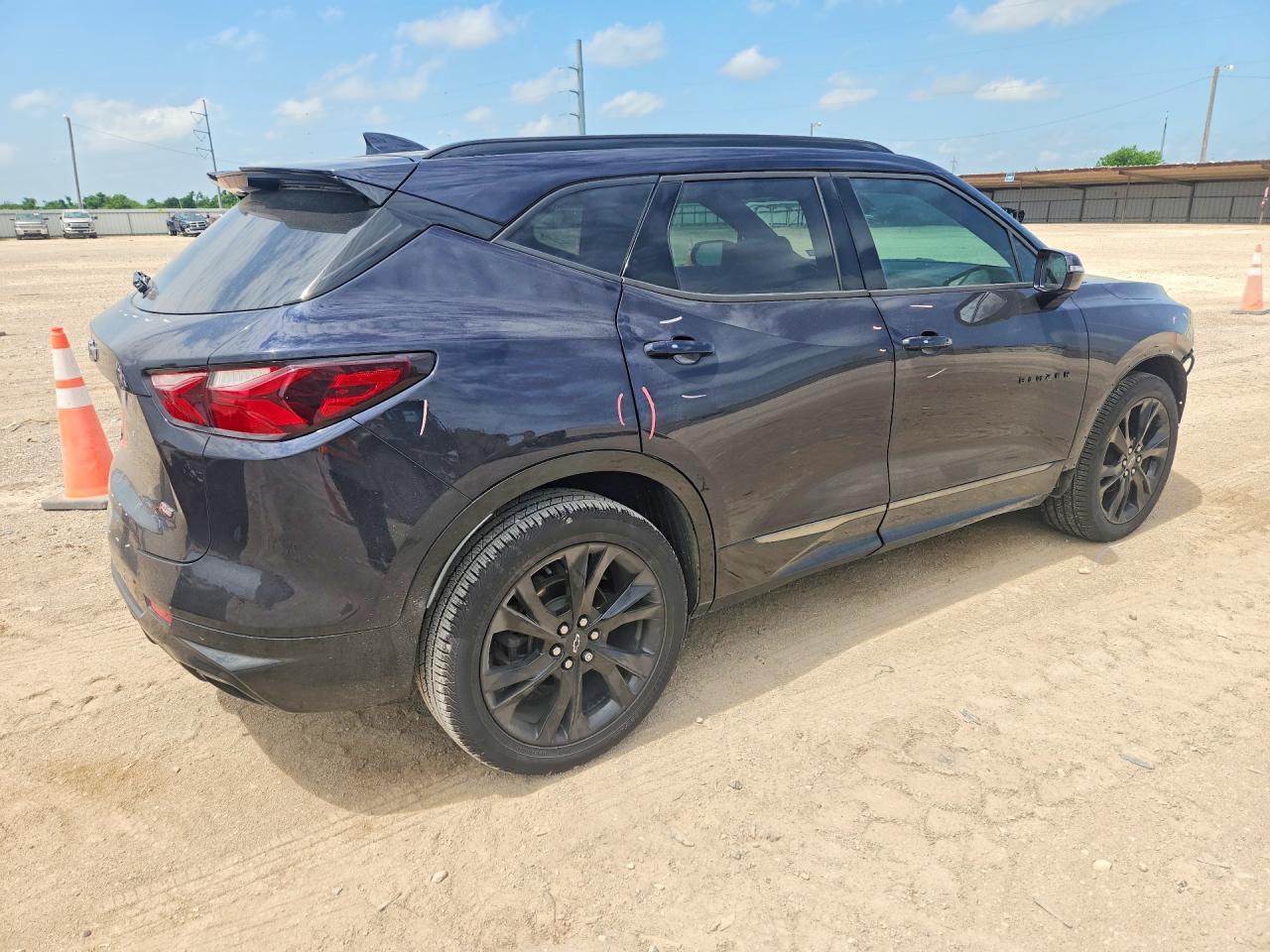 2020 Chevrolet Blazer - Image 3