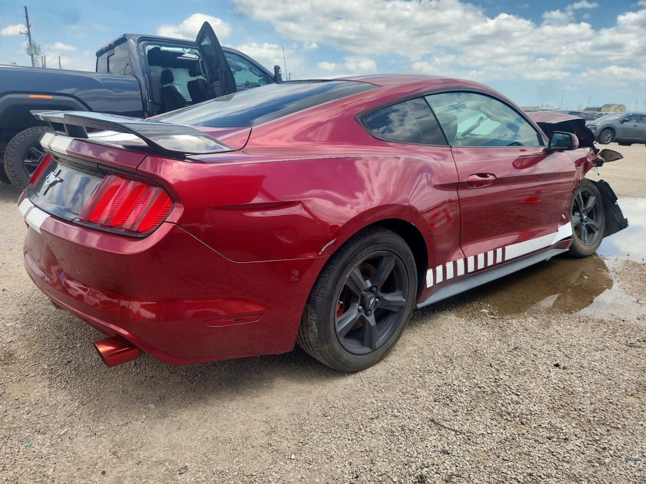 2017 Ford Mustang - Фото 3