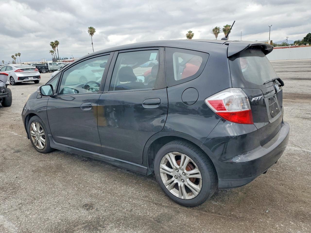 2010 Honda Fit Sport - Фото 2