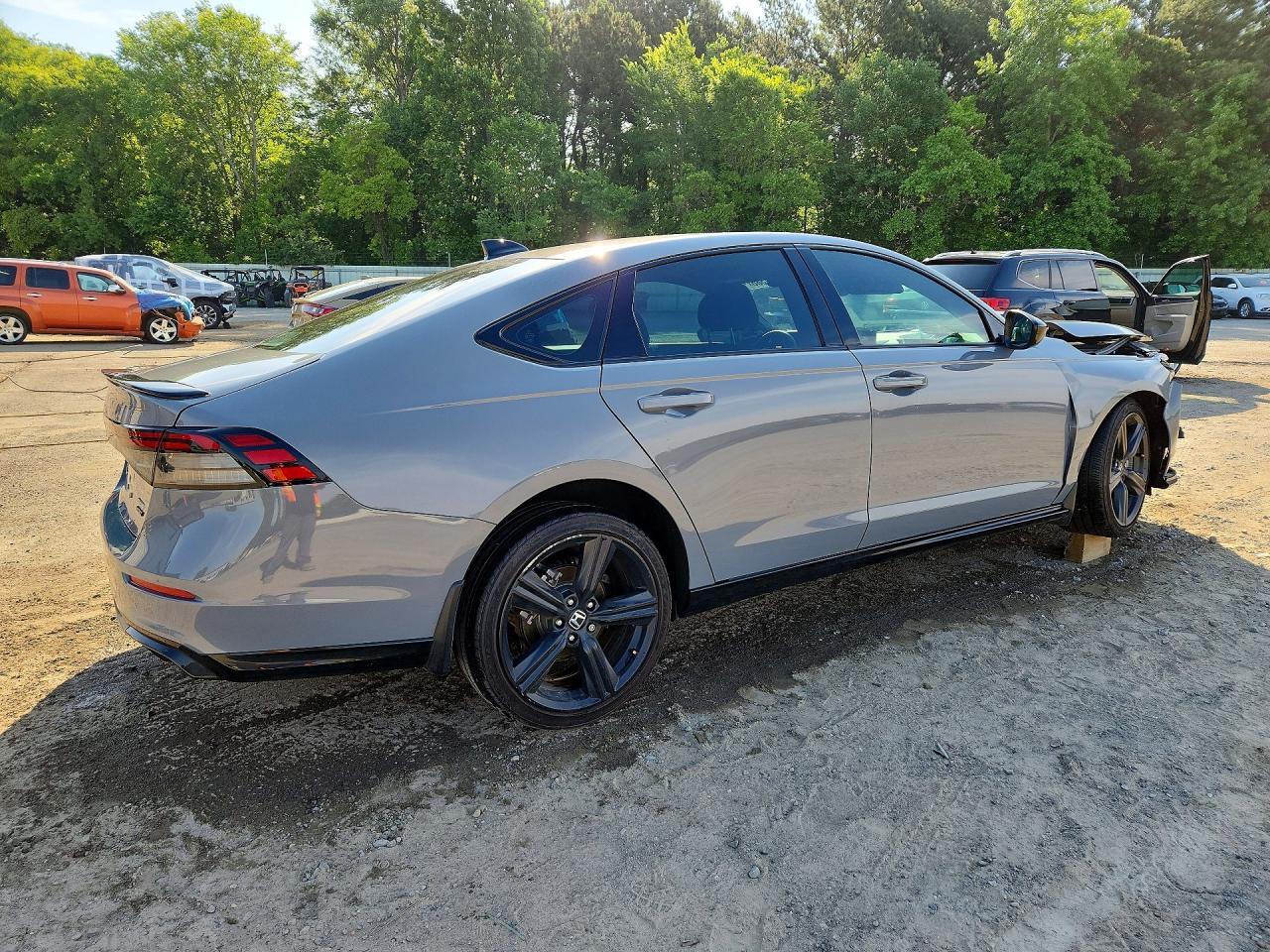 2025 Honda Accord Hybrid Sport-L - Фото 3