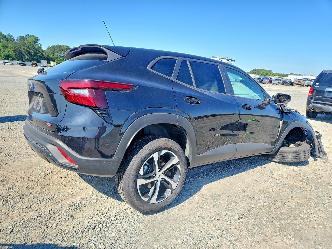 2025 Chevrolet Trax 1Rs - Image 3