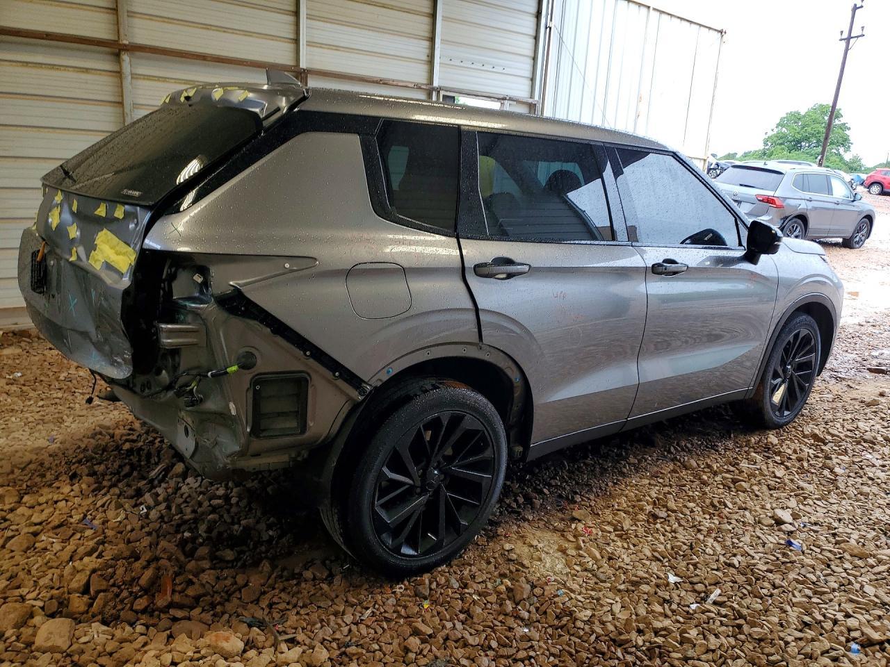 2023 Mitsubishi Outlander Se - Фото 3