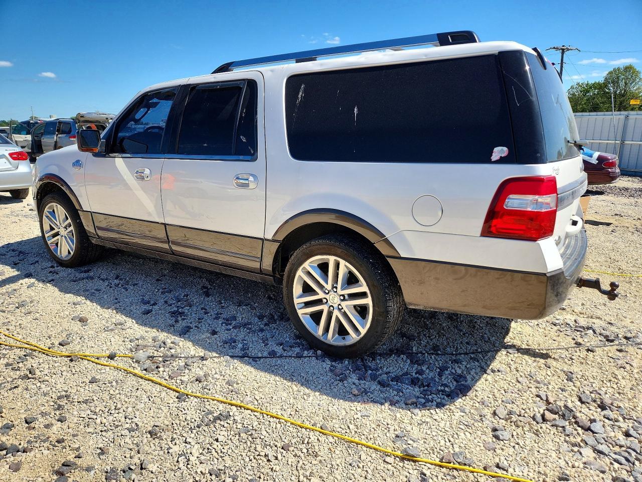 2016 Ford Expedition El Xlt - Image 2
