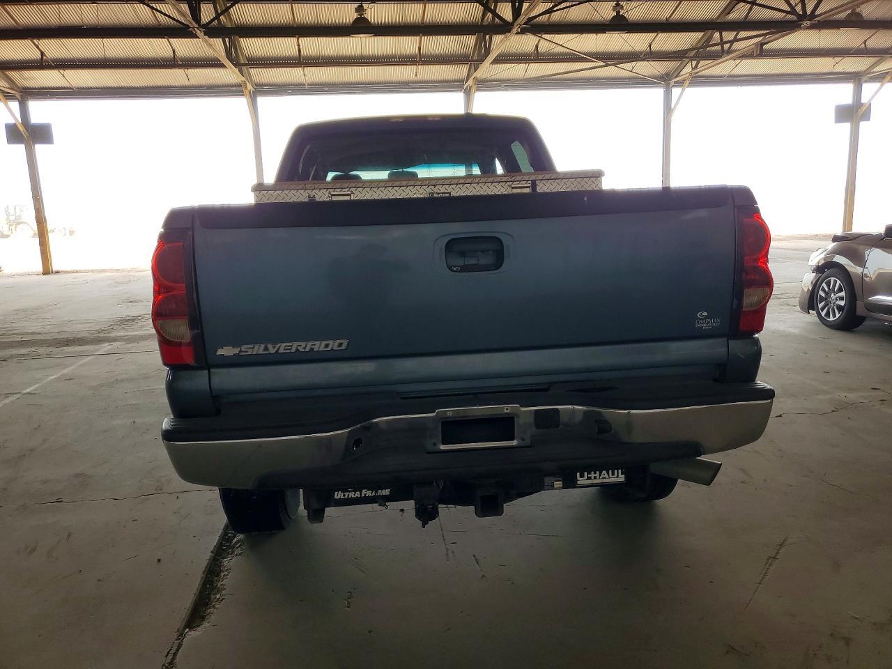 2006 Chevrolet Silverado C2500 Heavy Duty - Фото 6