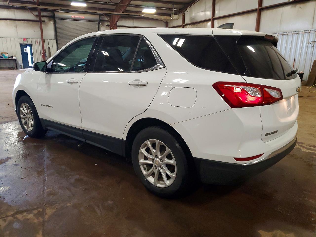 2019 Chevrolet Equinox Lt - Image 2