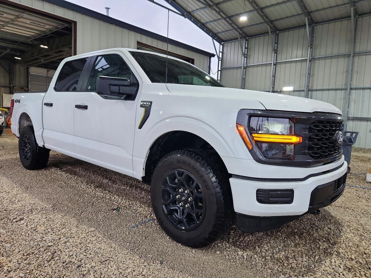 2025 Ford F150 Stx - Фото 4