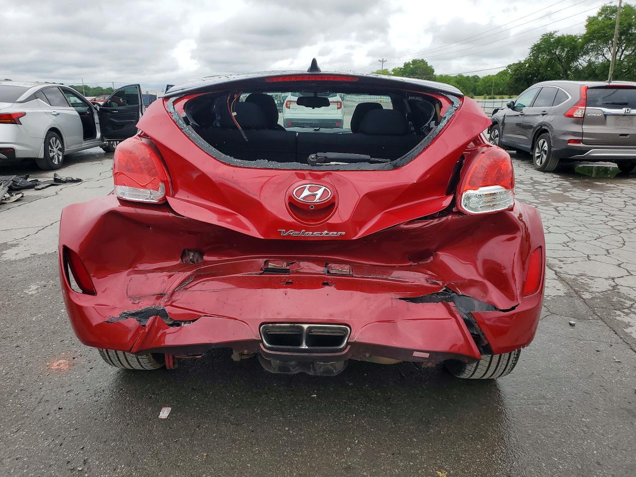 2017 Hyundai Veloster Value Edition - Image 6