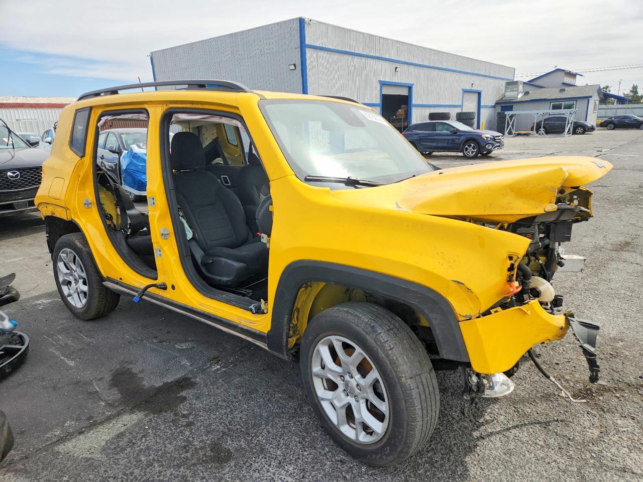 2018 Jeep Renegade Latitude - Image 4