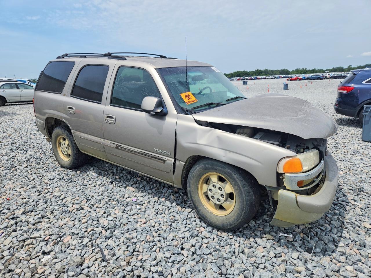 2002 GMC Yukon - Image 4