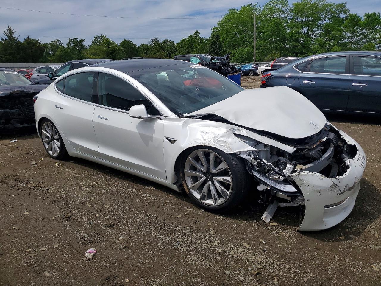 2020 Tesla Model 3 - Фото 4