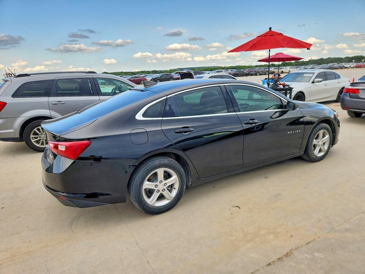 2019 Chevrolet Malibu Ls - Image 3