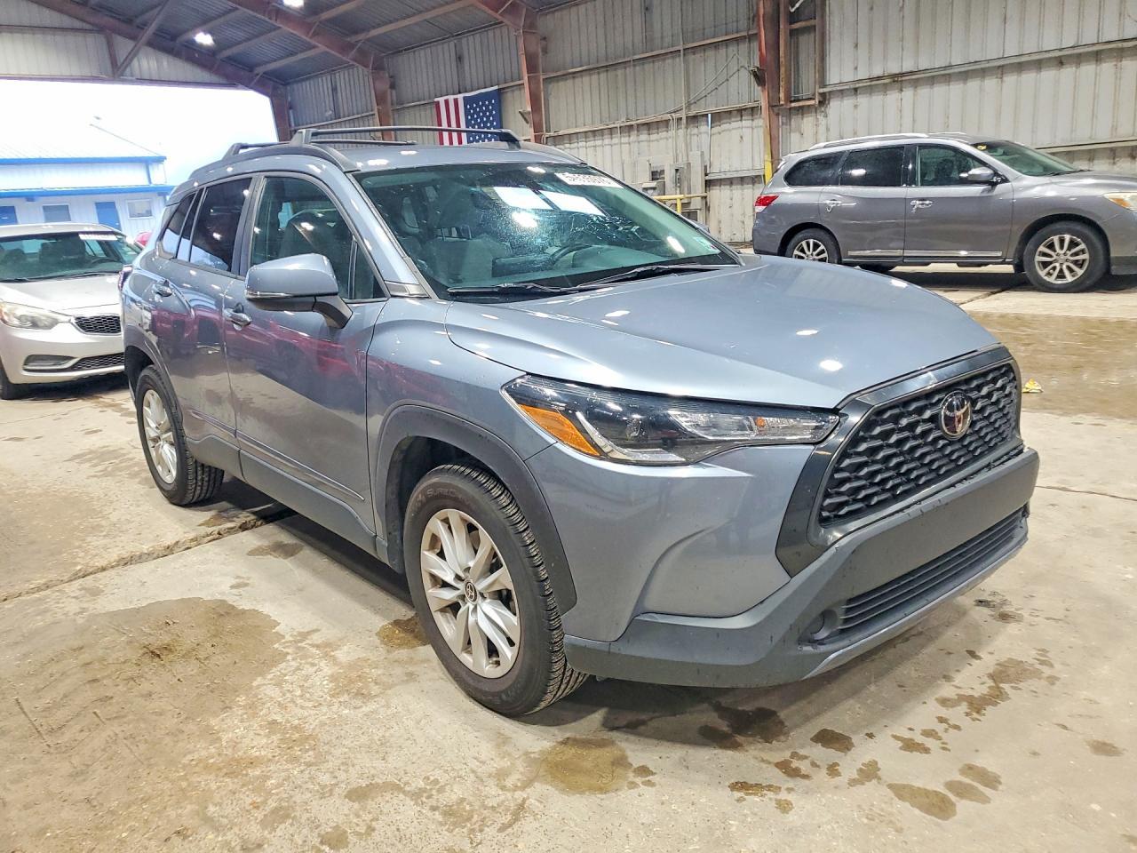 2022 Toyota Corolla Cross Le - Фото 4