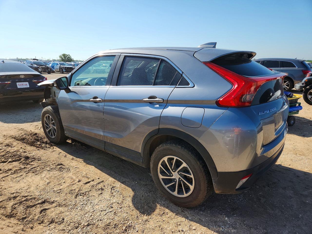 2020 Mitsubishi Eclipse Cross Es - Image 2