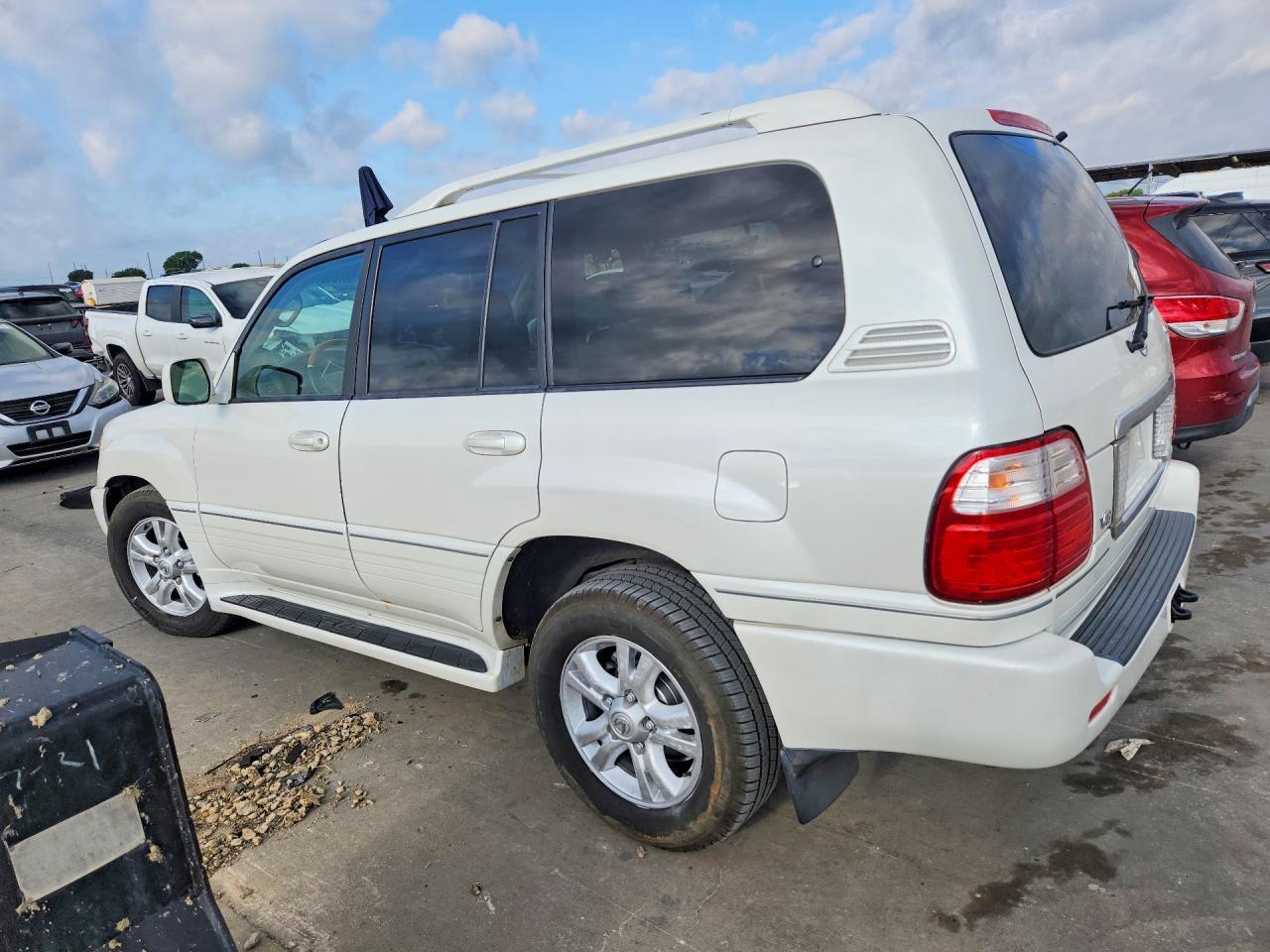 2004 Lexus Lx 470 - Фото 2