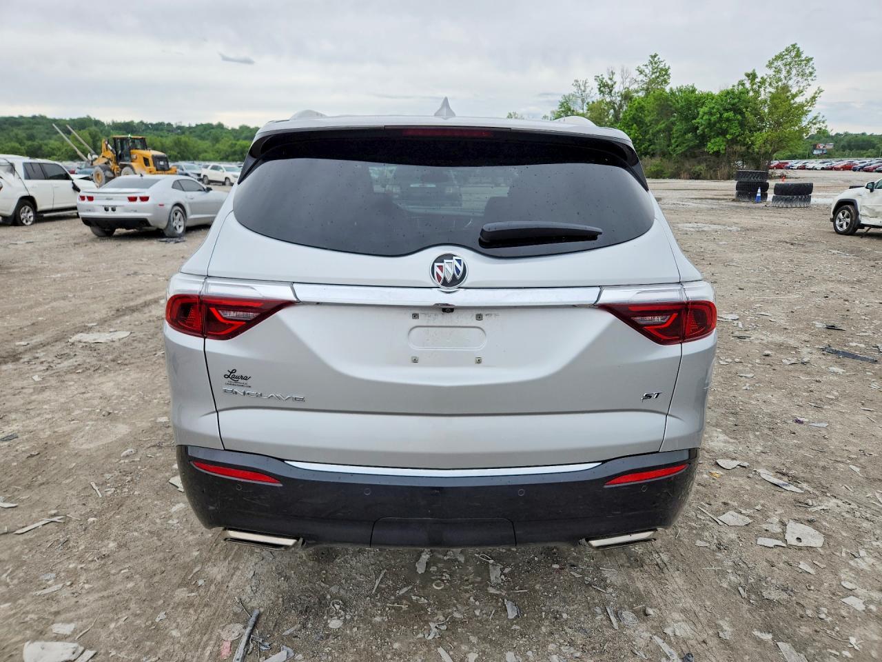 2022 Buick Enclave Essence - Image 6