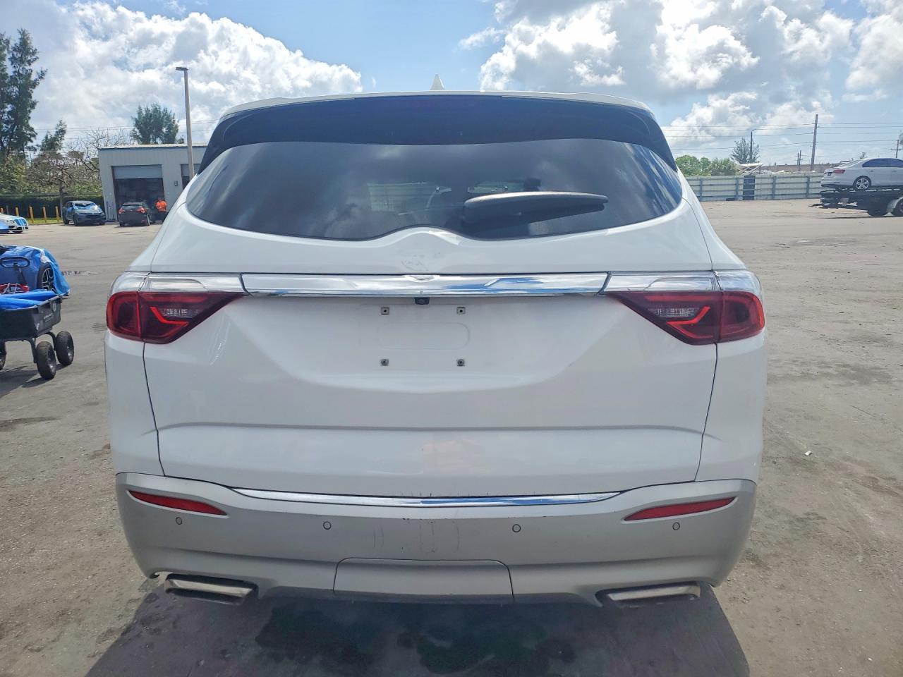 2023 Buick Enclave Essence - Image 6