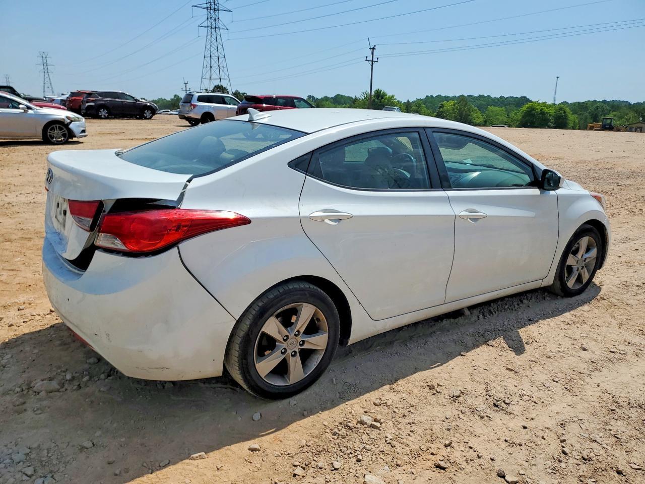 2013 Hyundai Elantra Gls - Фото 3