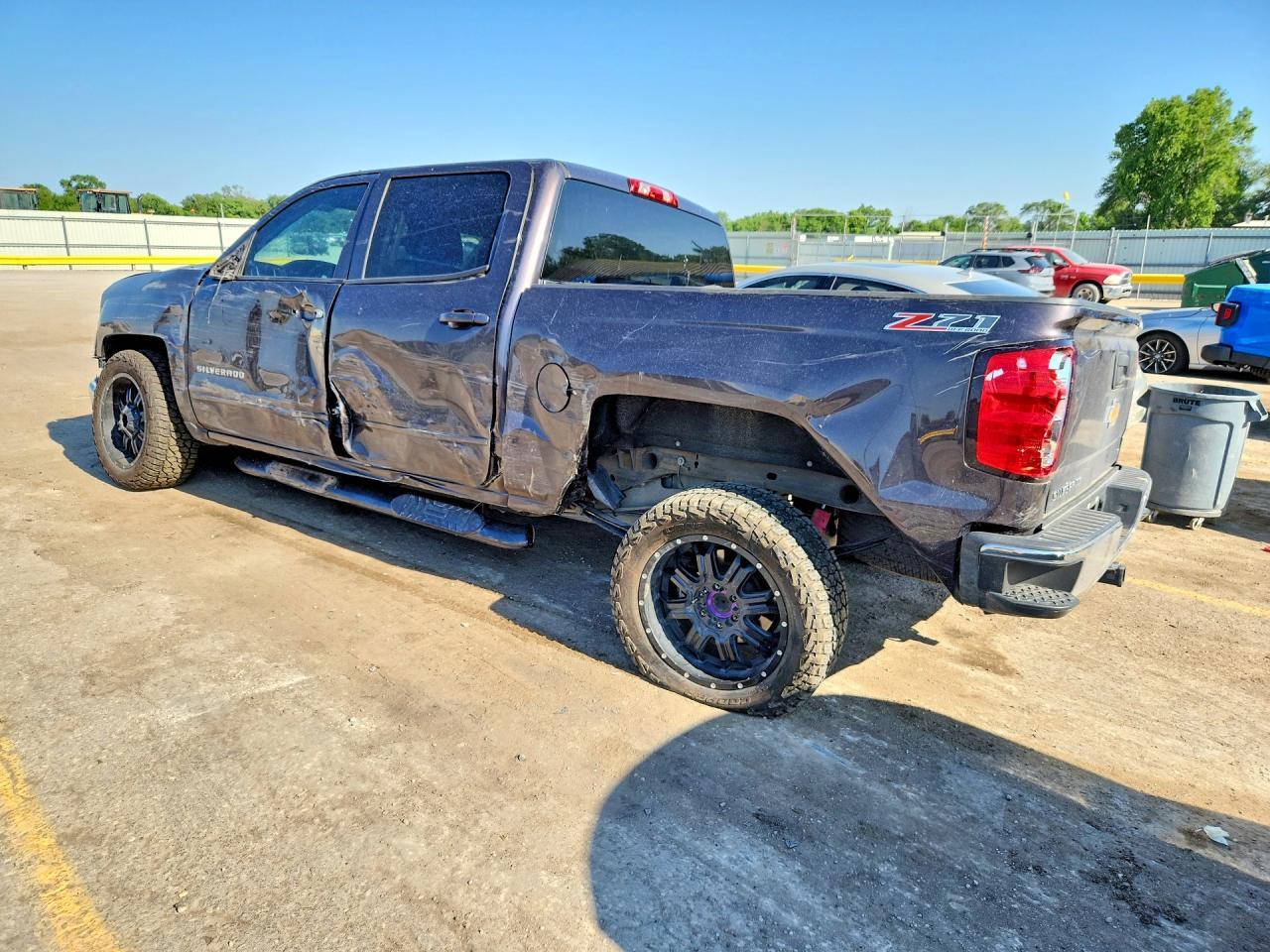 2015 Chevrolet Silverado K1500 Lt - Image 2