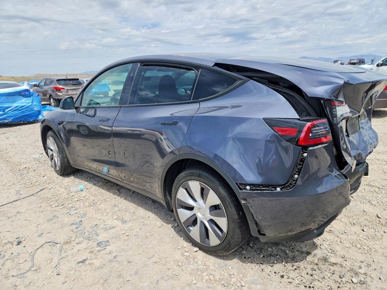 2023 Tesla Model Y - Image 2