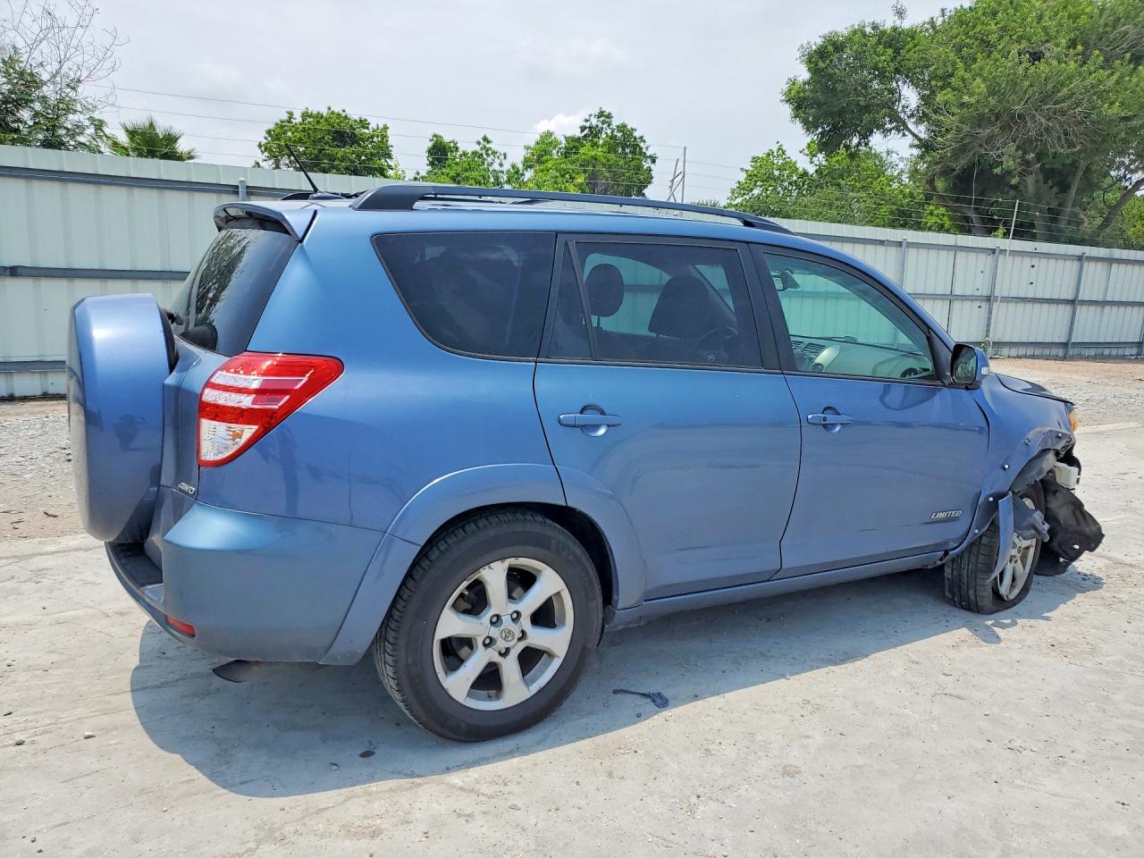 2011 Toyota Rav4 Limited - Image 3
