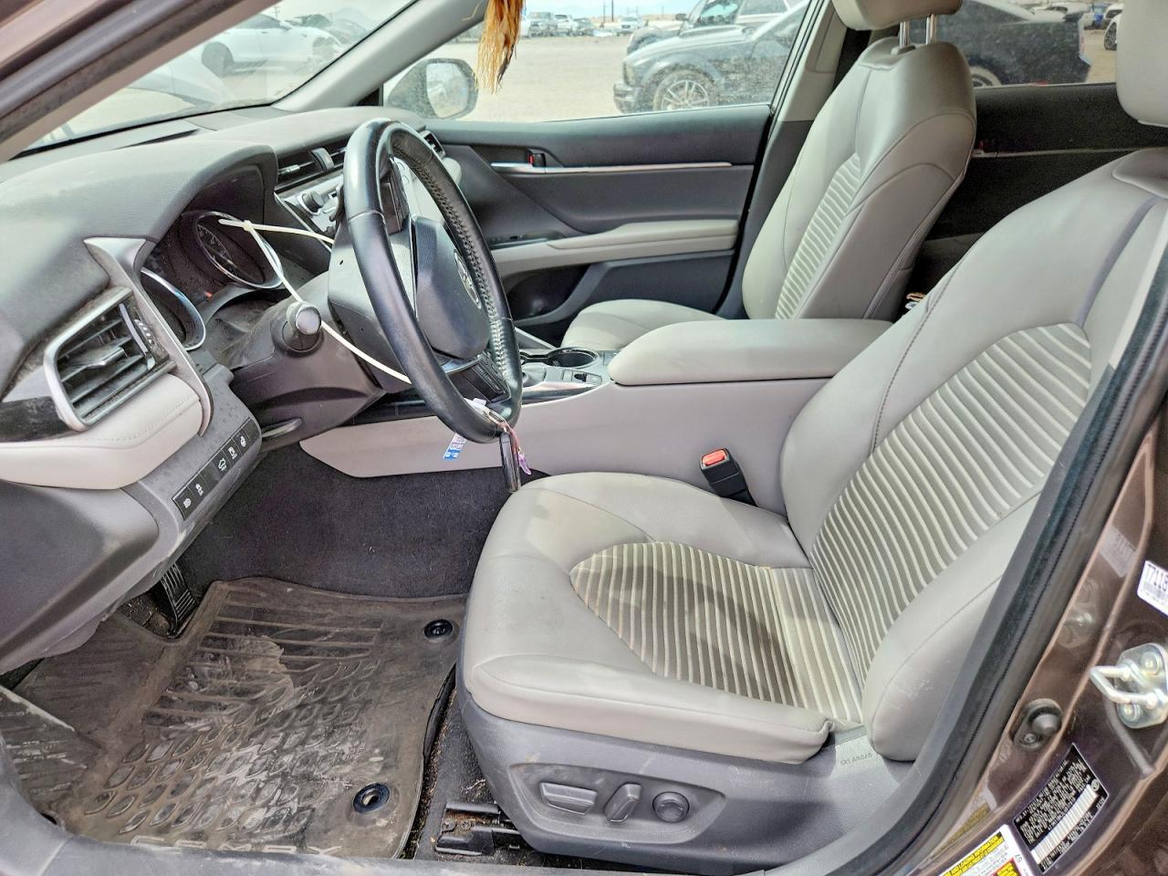 2020 Toyota Camry - Фото 7