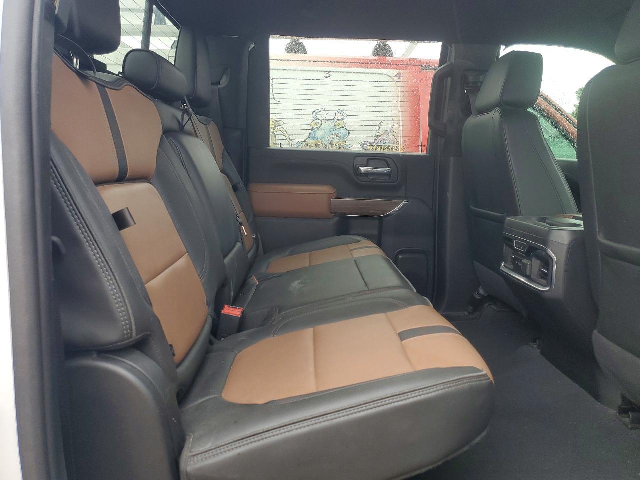2023 Chevrolet Silverado K3500 High Country - Фото 6