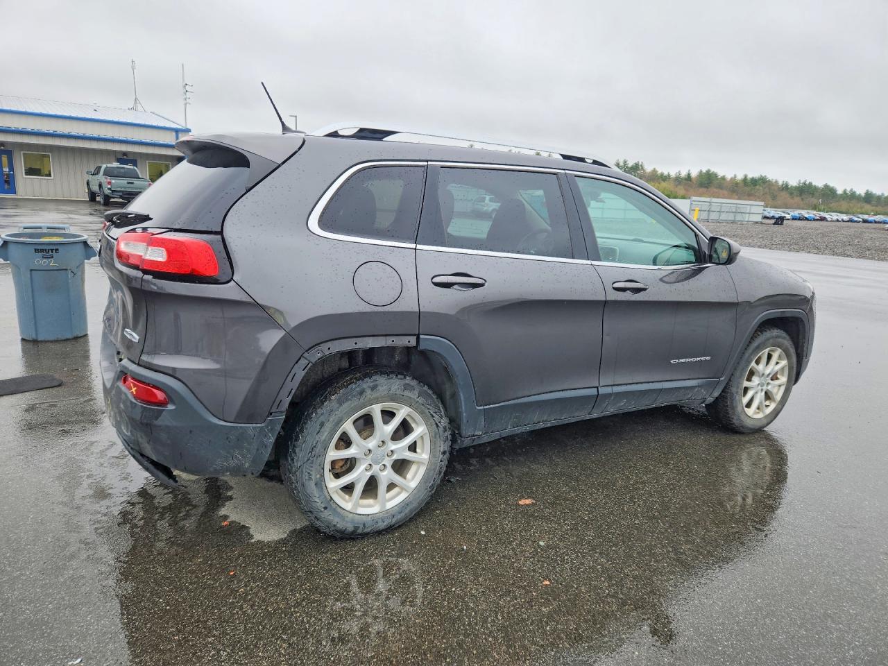 2014 Jeep Cherokee Latitude - Image 3