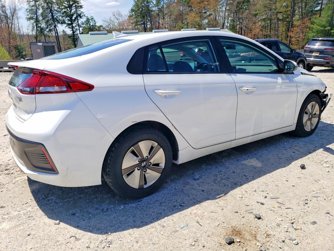 2021 Hyundai Ioniq Blue - Image 3