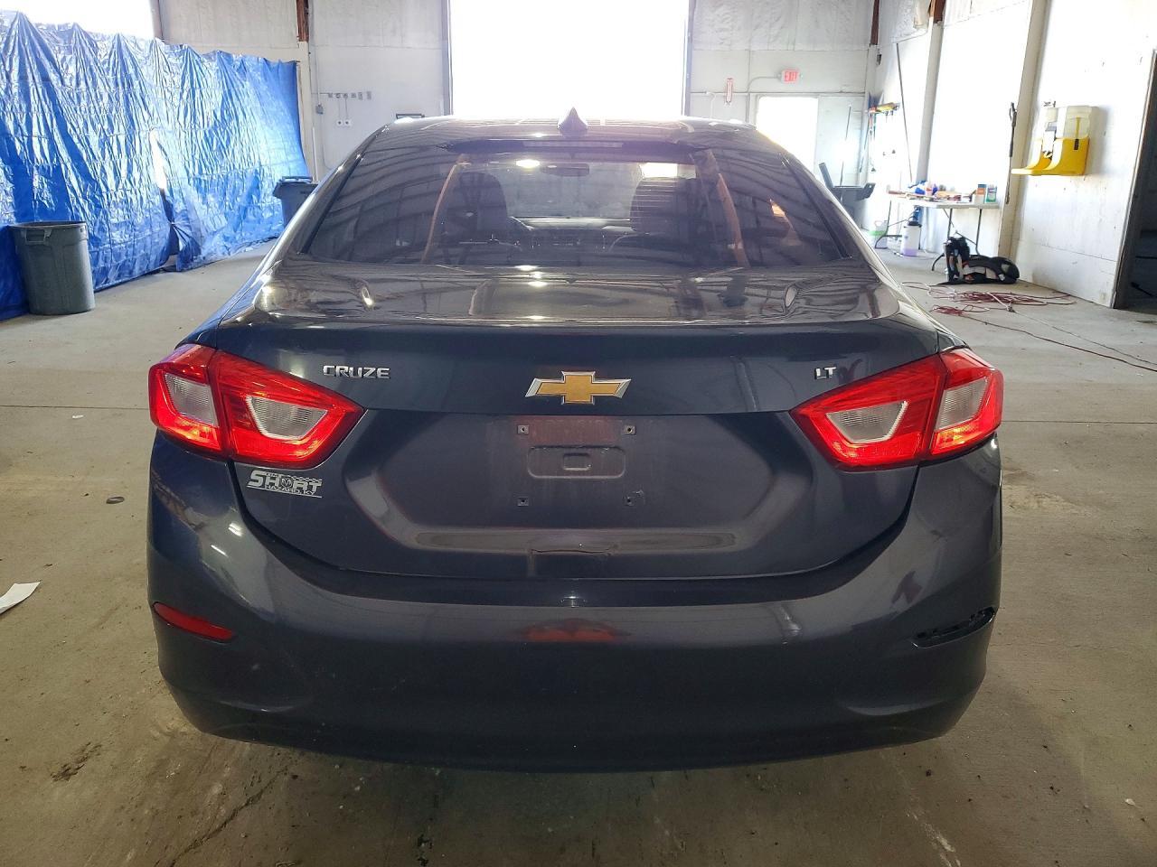 2026 Chevrolet Cruze - Фото 6