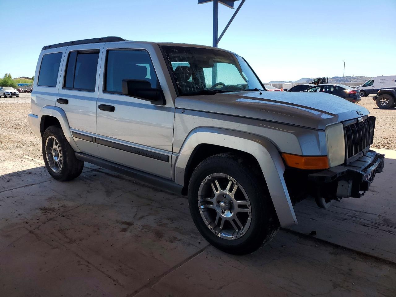 2006 Jeep Commander - Image 4