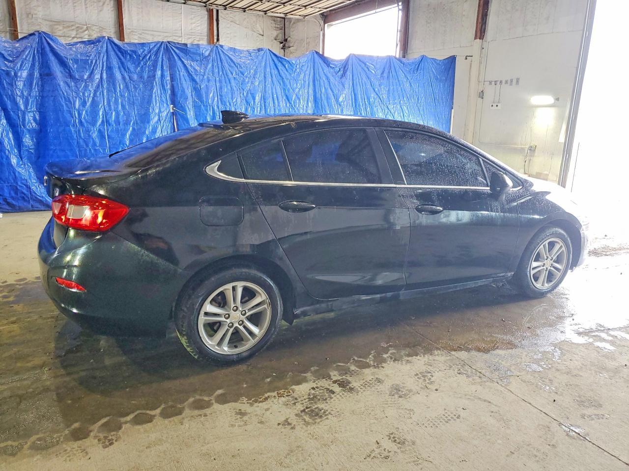 2017 Chevrolet Cruze - Фото 3
