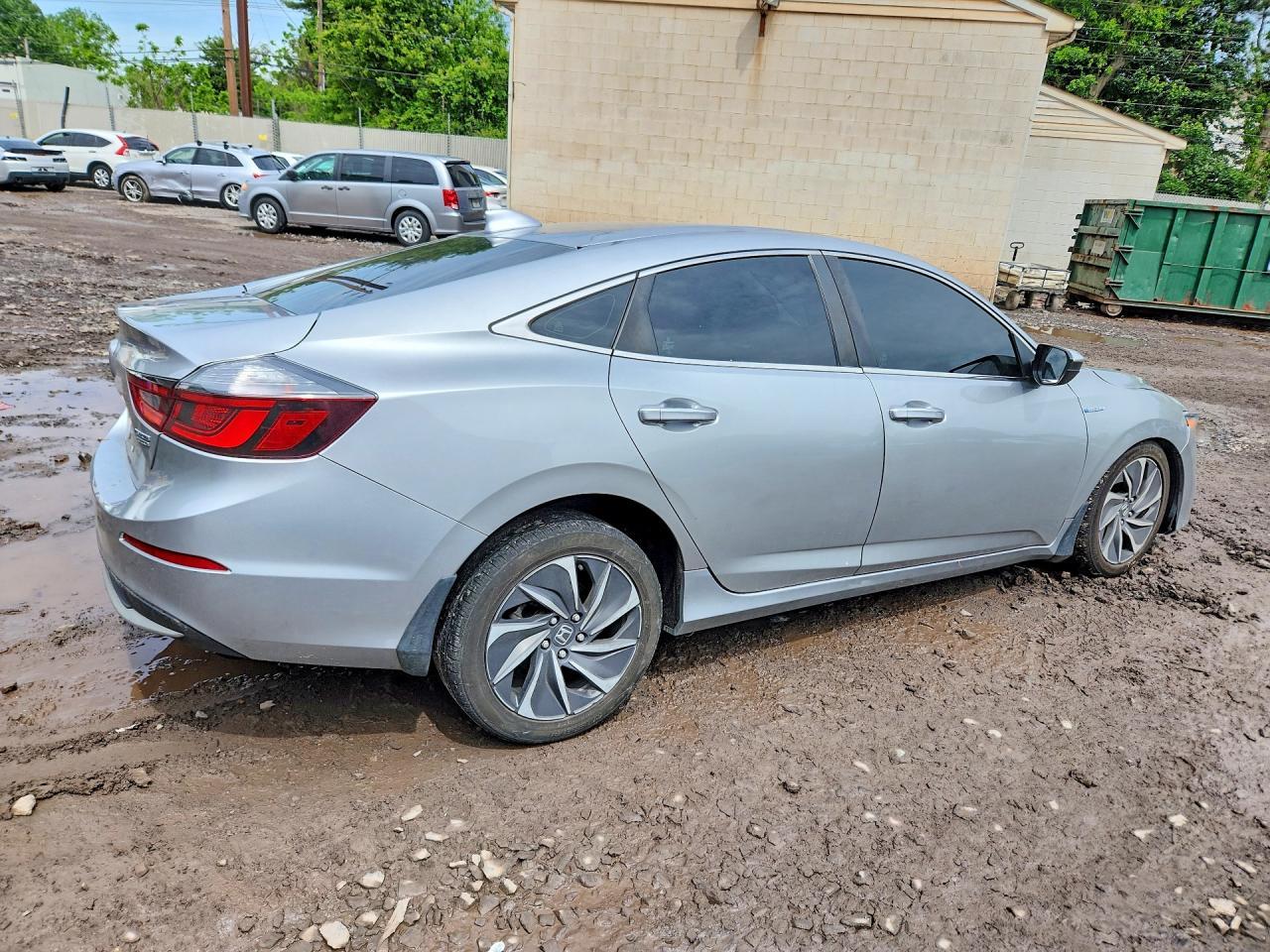 2019 Honda Insight Touring - Image 3