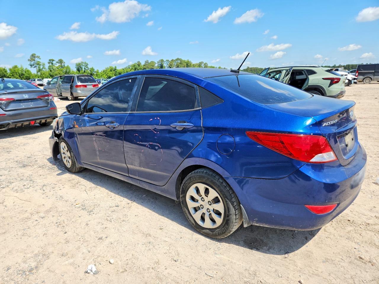 2015 Hyundai Accent Gls - Image 2