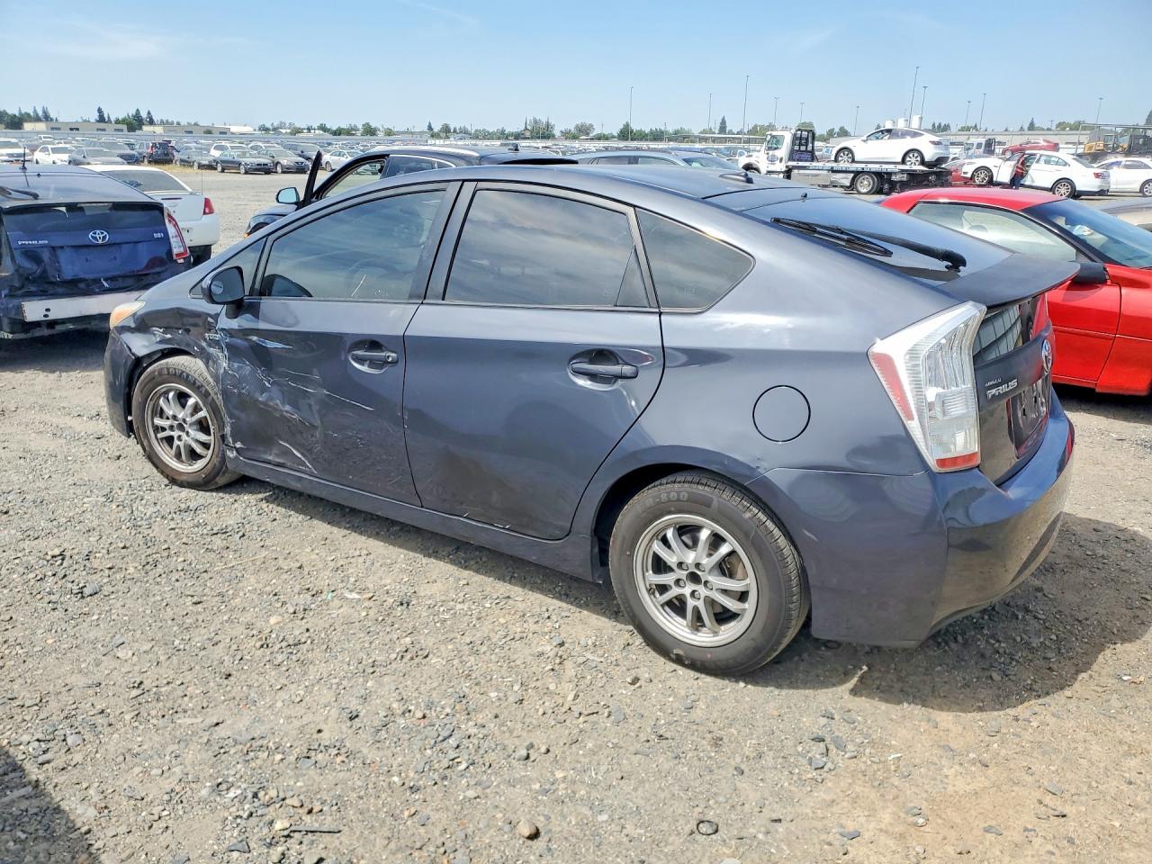 2010 Toyota Prius Ii - Image 2