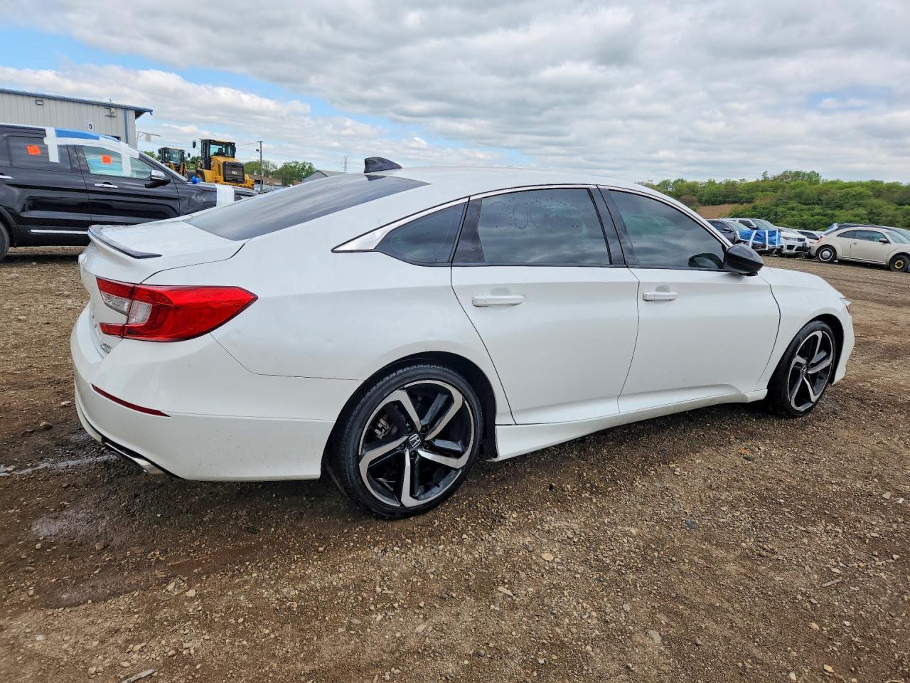 2021 Honda Accord Sport - Фото 3