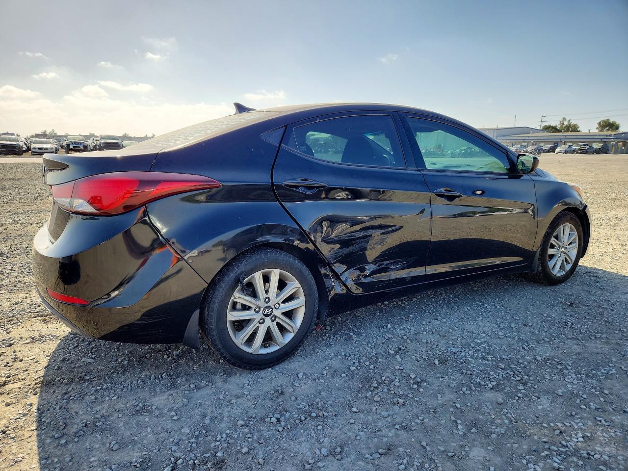 2014 Hyundai Elantra Se - Image 3