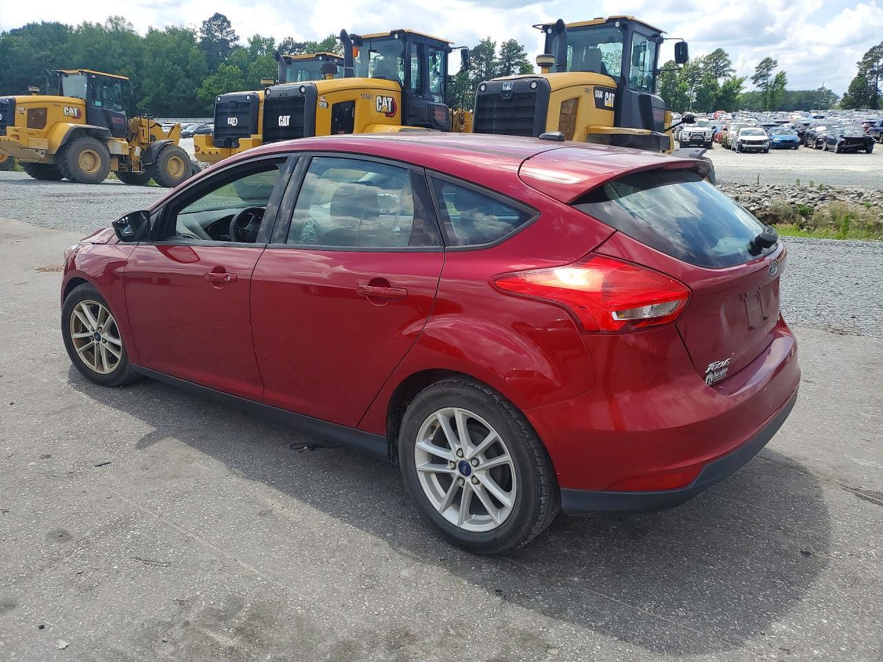 2017 Ford Focus Se - Image 2