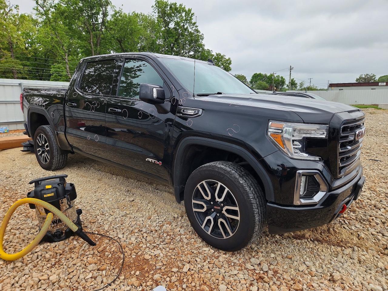 2021 GMC Sierra K1500 At4 - Фото 4