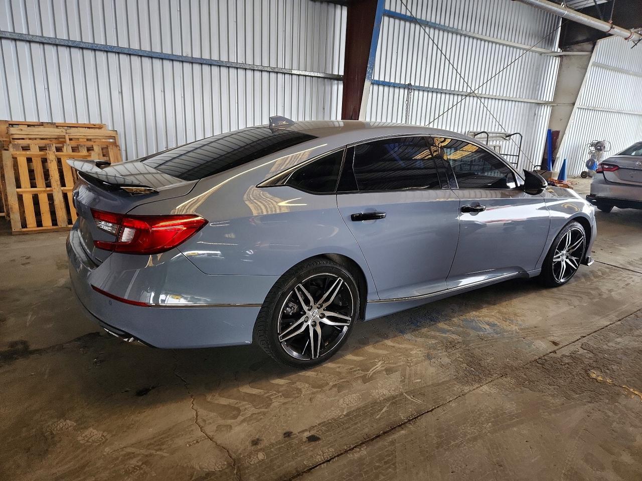 2022 Honda Accord Touring Hybrid - Фото 3