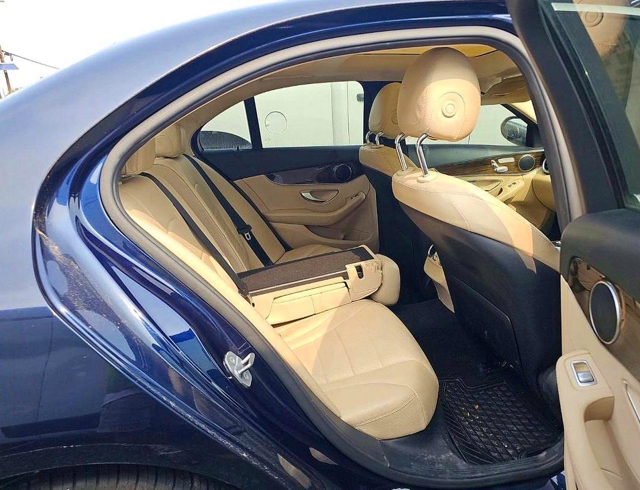 2017 Mercedes-Benz C 300 4Matic - Фото 6