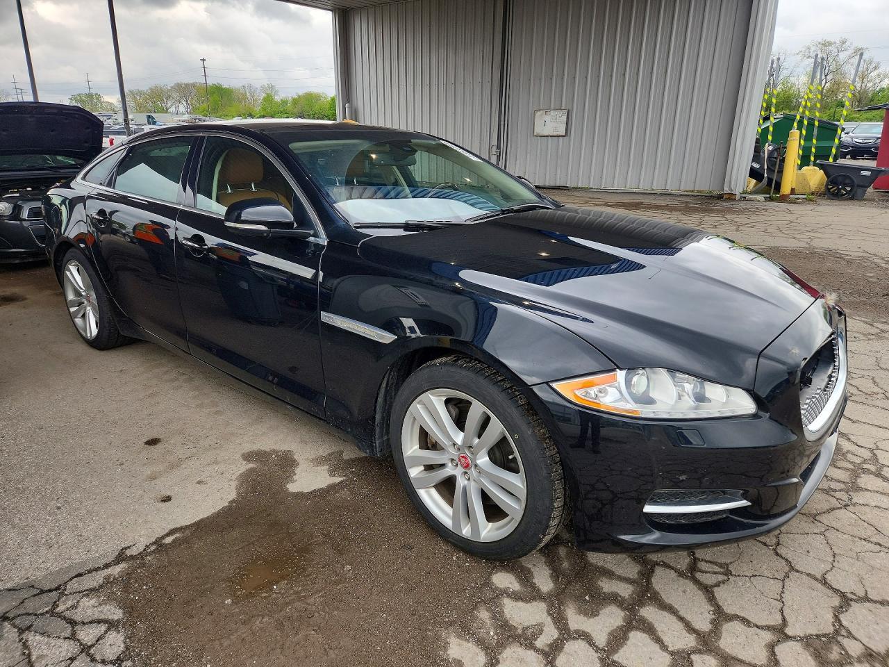 2014 Jaguar Xjl Portfolio - Image 4