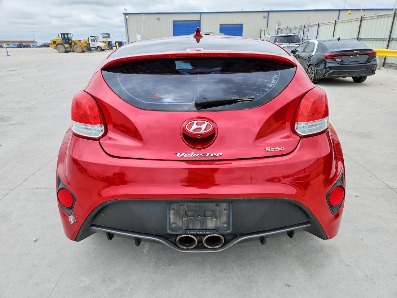 2016 Hyundai Veloster - Фото 6