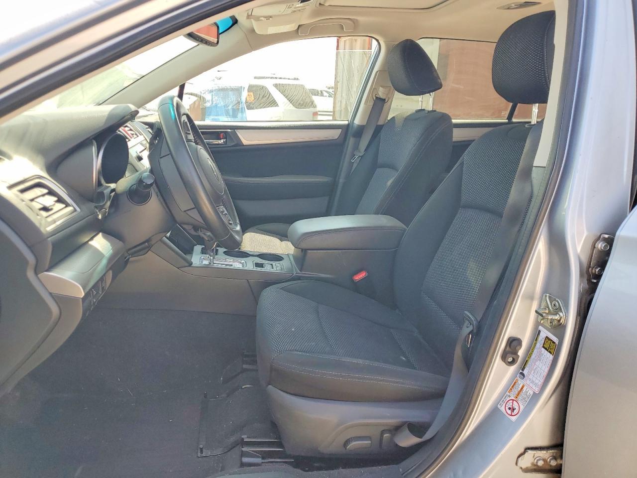 2015 Subaru Outback 2.5I Premium - Image 7