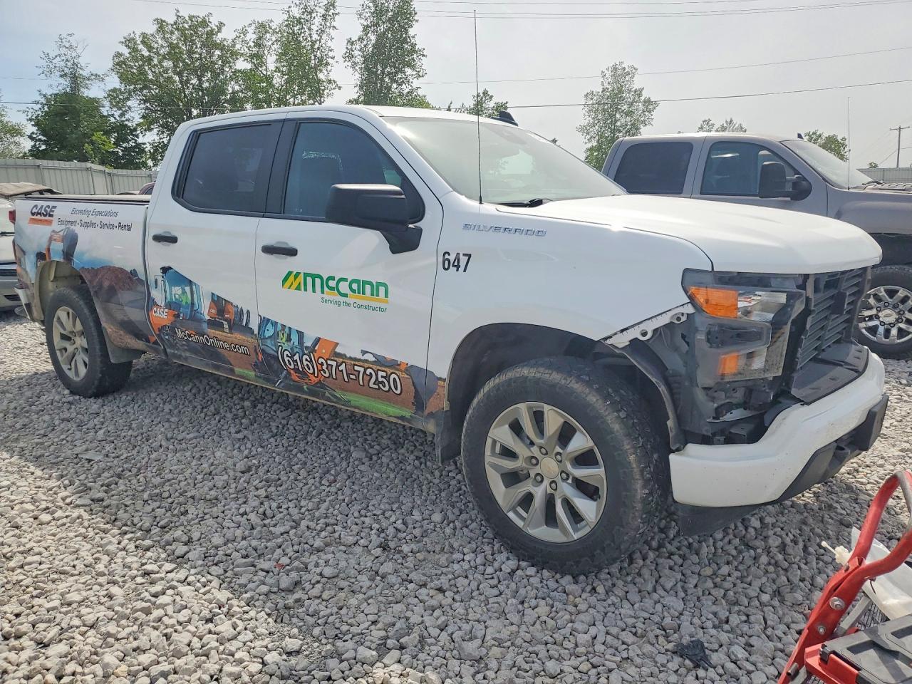 2023 Chevrolet Silverado K1500 Custom - Фото 4