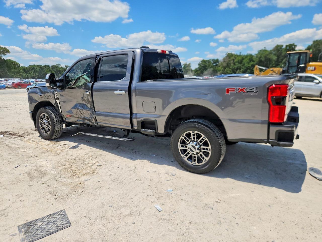 2024 Ford F350 Super Duty - Фото 2