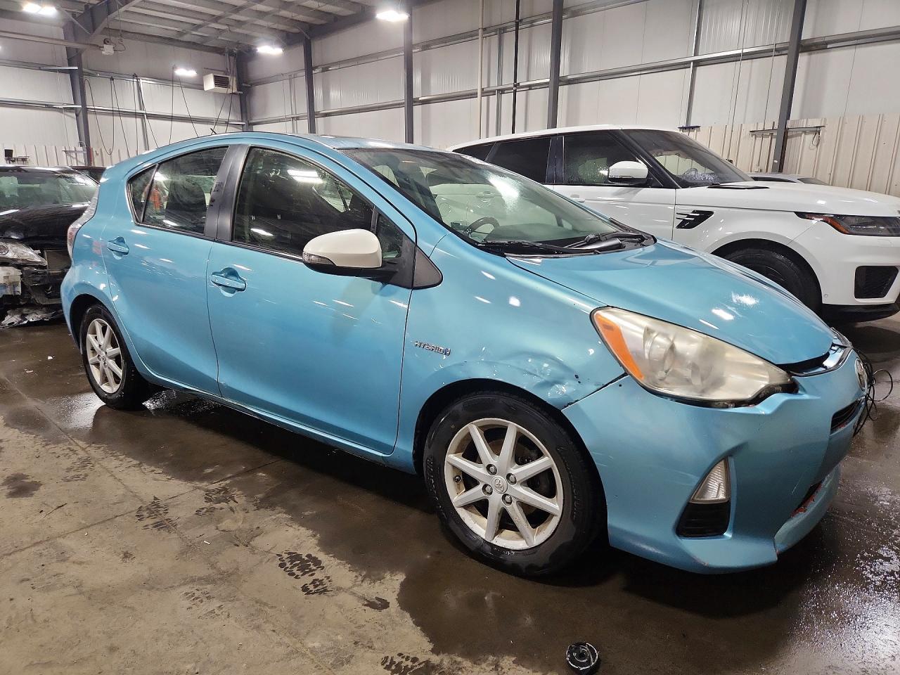 2012 Toyota Prius C Three - Фото 4