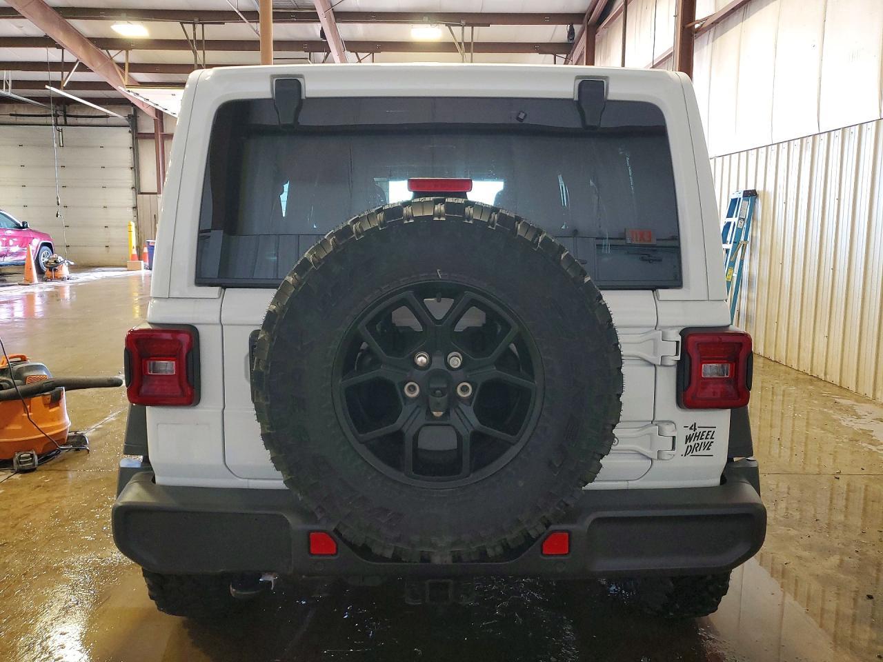 2026 Jeep Wrangler Sport - Фото 6