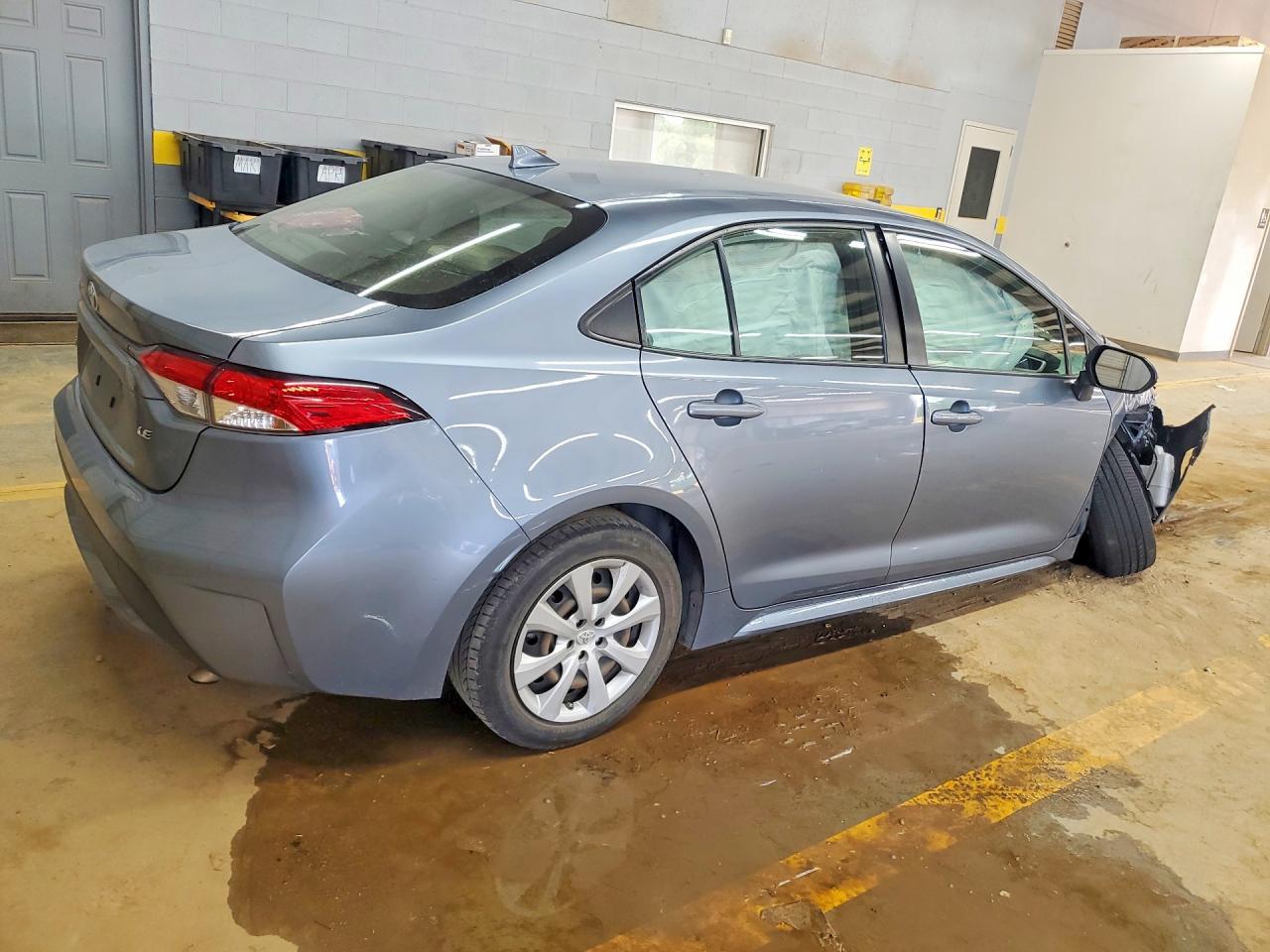 2020 Toyota Corolla Le - Image 3
