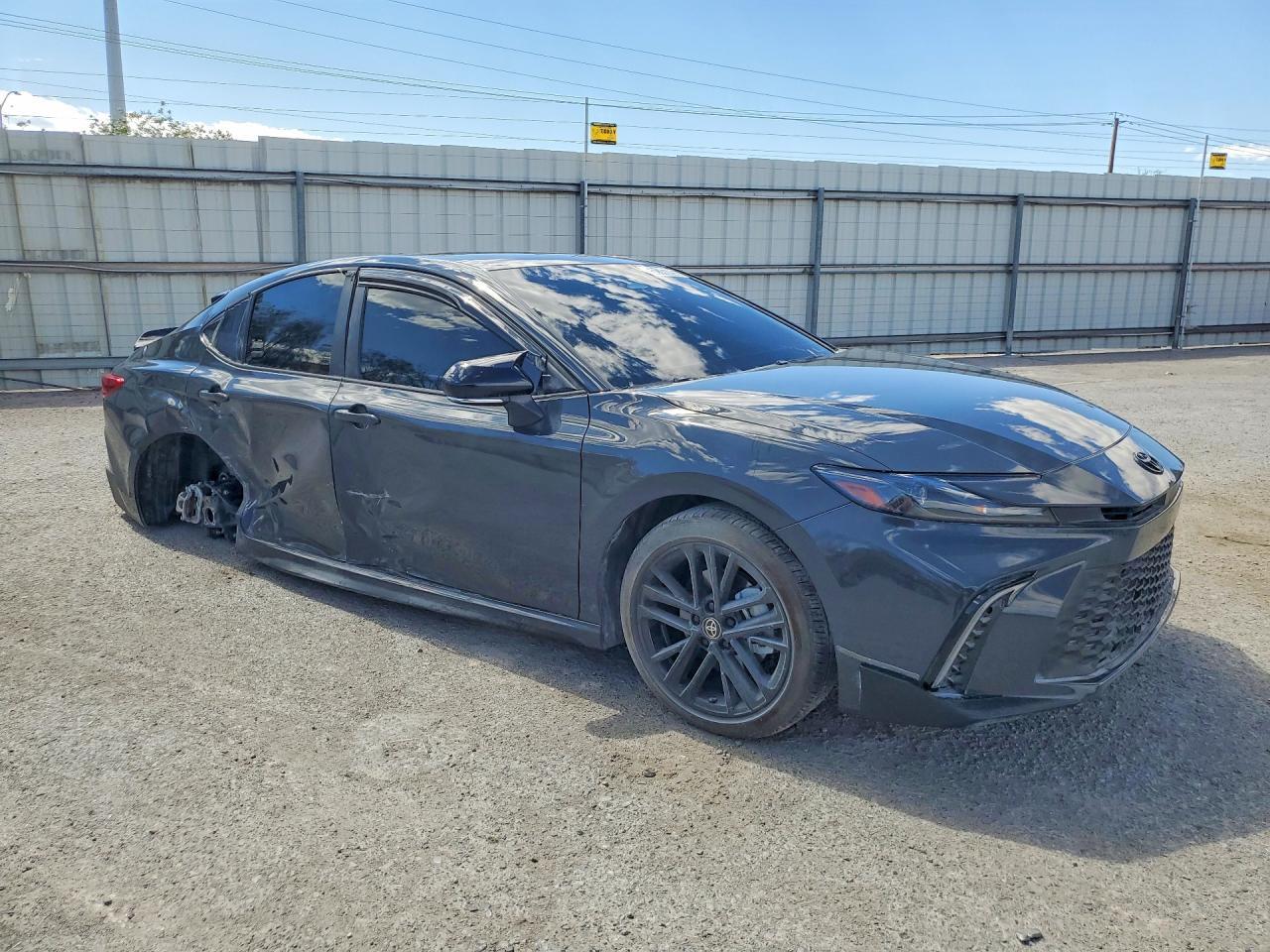 2025 Toyota Camry Se - Фото 4