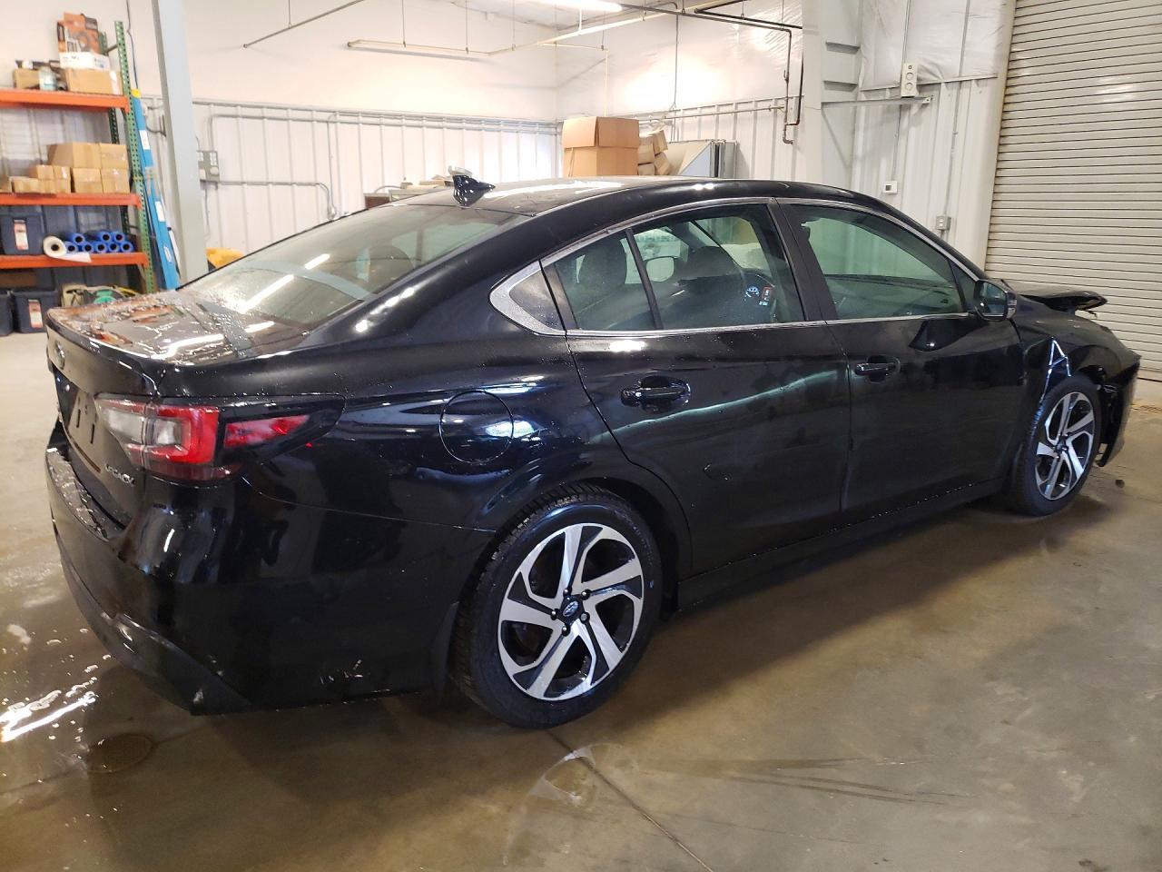 2022 Subaru Legacy Limited - Image 3
